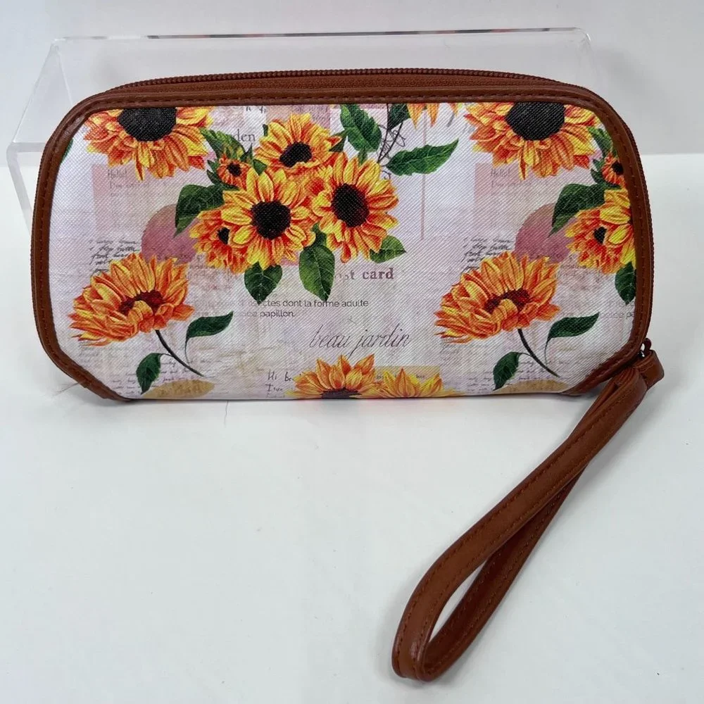 TAHARI Floral Zip-Around Clutch Wallet Wristlet Yellow‎ Flowers Vinyl Wallet